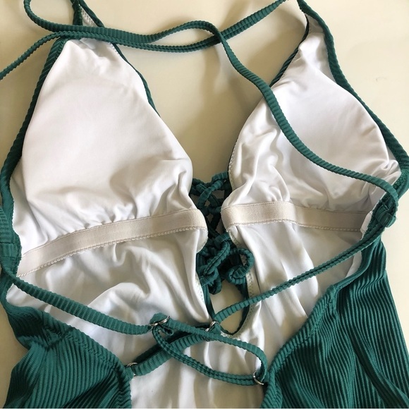 Cupshe Women's Green Plunge V Neck Lace-Up Ribbed One Piece Swimsuit Size L - Picture 9 of 9